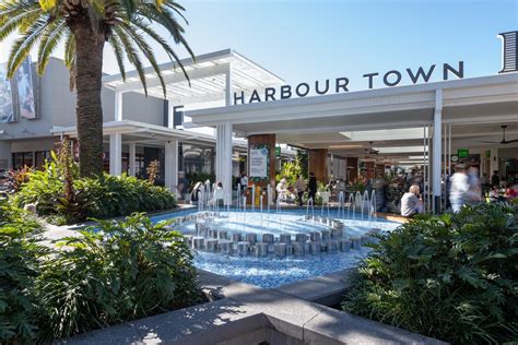 harbour town premium outlets.